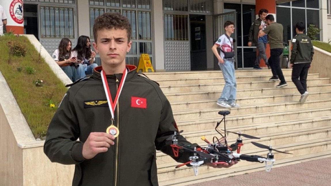 Öğrencimiz Drone Yarışması’nda